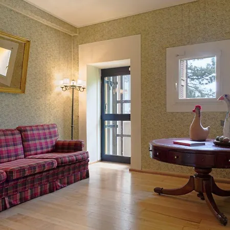 Il Giglio Apartment *